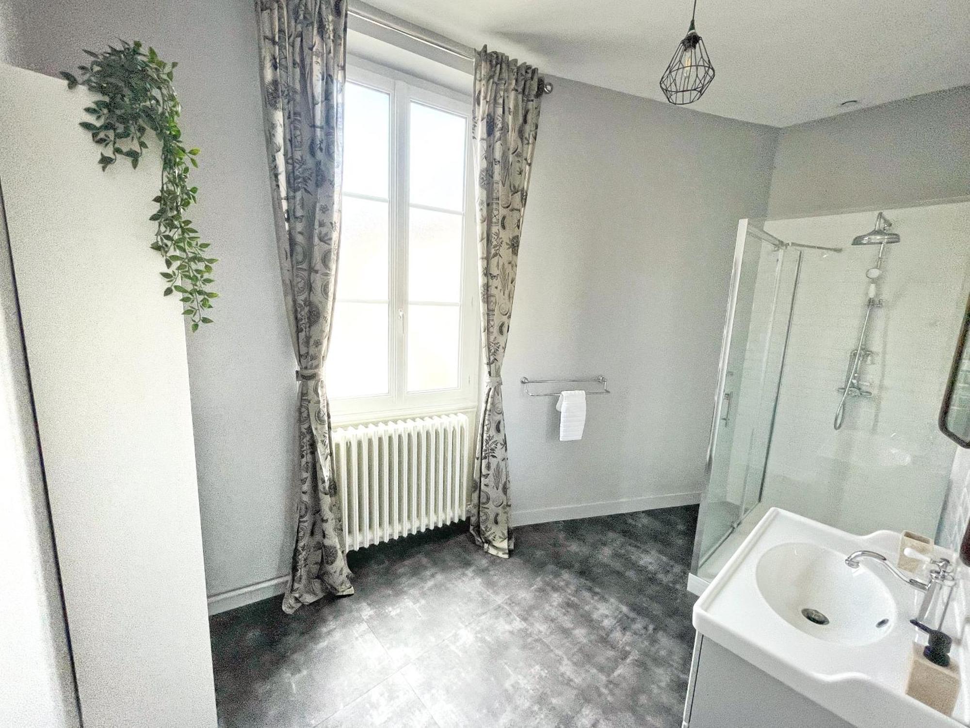 La Maison Voyage Bed And Breakfast Онзан Екстериор снимка